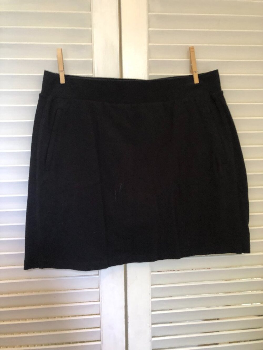 T by Talbots Black Skort